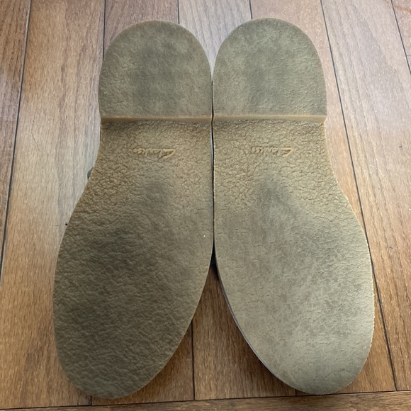 Clark’s Suede Chukka Boot - 10.5 - Picture 9 of 10